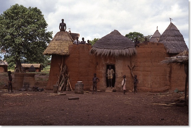 Togo Pays Somba 1985 EPSON134 - Version 2